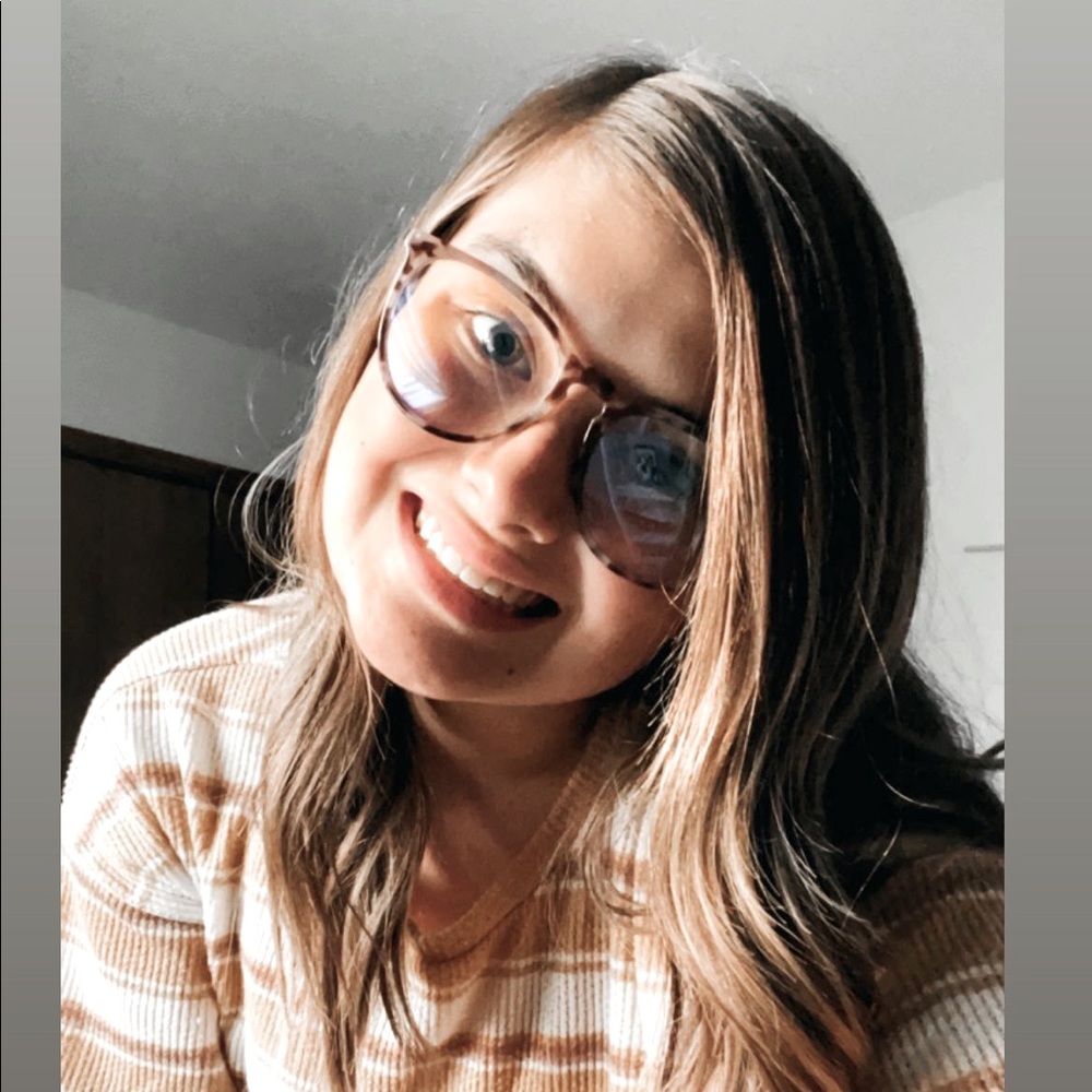 Meet your Posher, Haylie